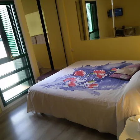 홈스테이 Residencial Vinas 플라야데라스아메리카스